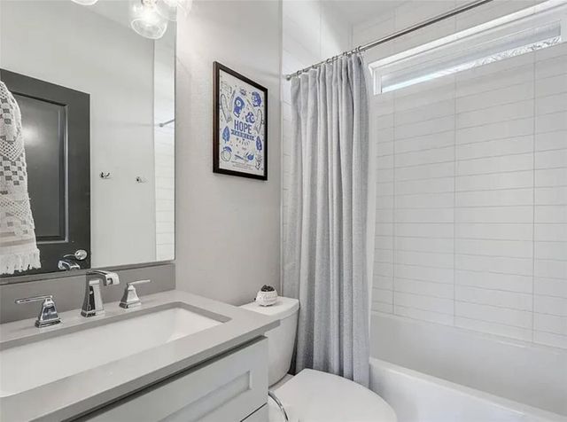 2709 E 3rd ST 2, Austin, TX 78702