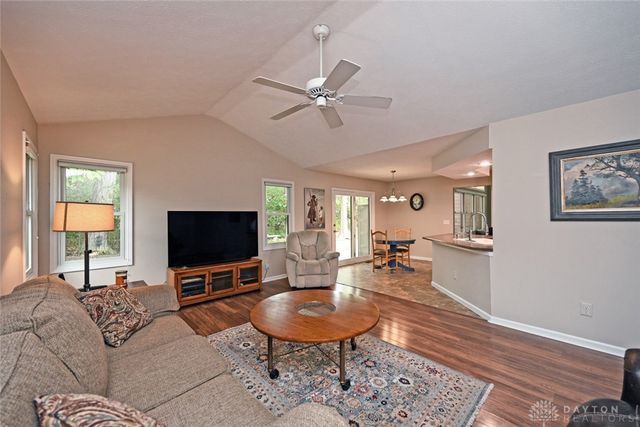 65 Artesian Court, Springboro, OH 45066