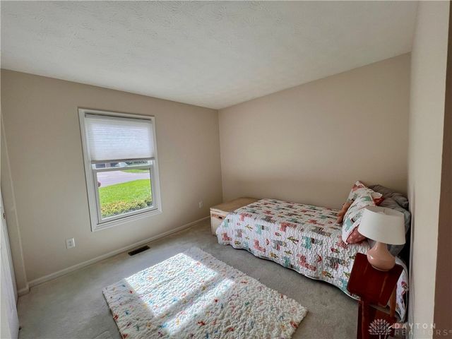 65 Artesian Court, Springboro, OH 45066