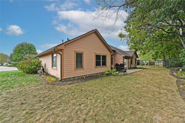 65 Artesian Court, Springboro, OH 45066