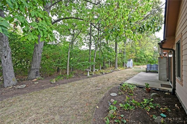 65 Artesian Court, Springboro, OH 45066