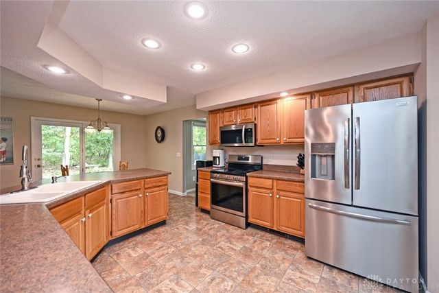 65 Artesian Court, Springboro, OH 45066