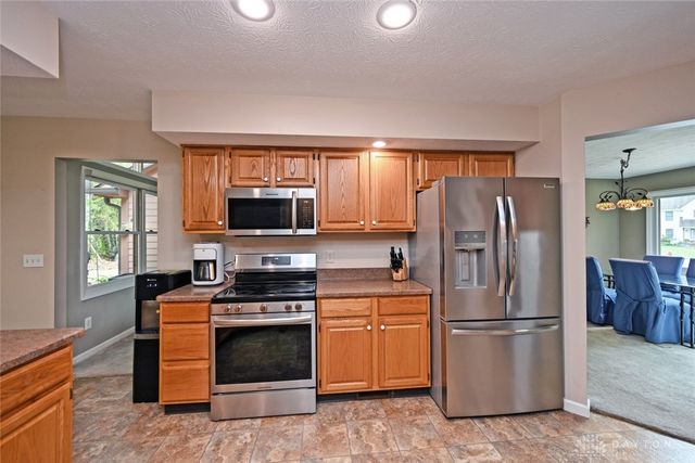 65 Artesian Court, Springboro, OH 45066