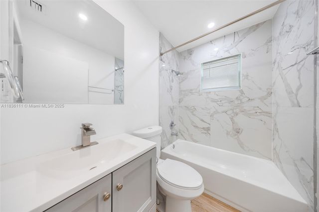 6044 Funston St, Hollywood, FL 33023