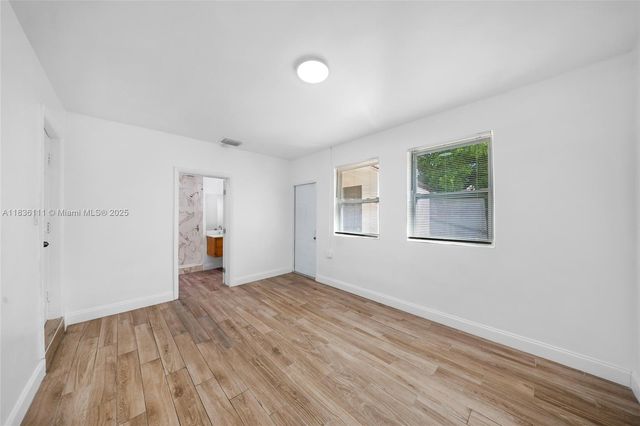 6044 Funston St, Hollywood, FL 33023