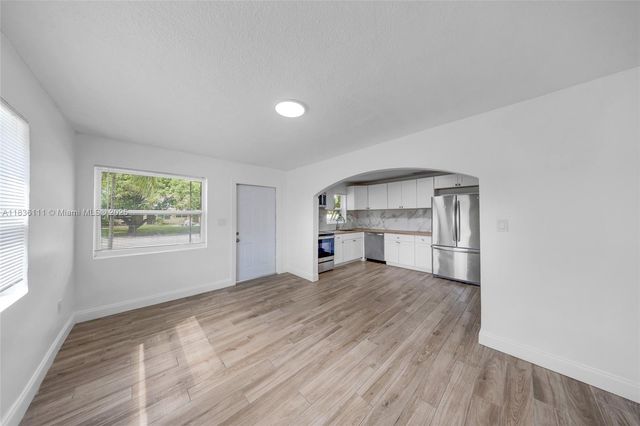 6044 Funston St, Hollywood, FL 33023