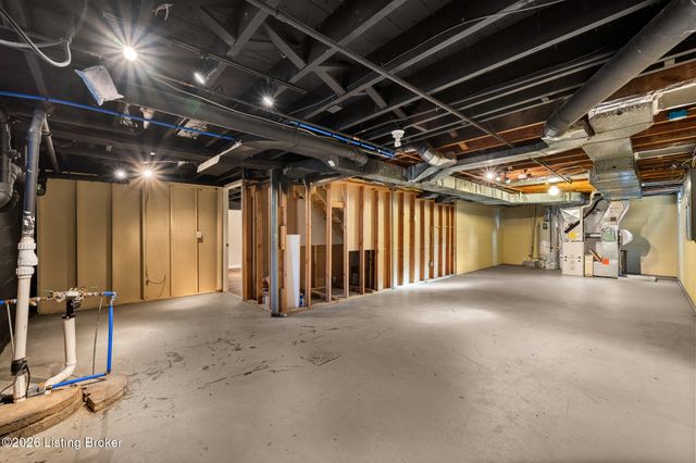 214 Brunswick Rd, Louisville, KY 40207