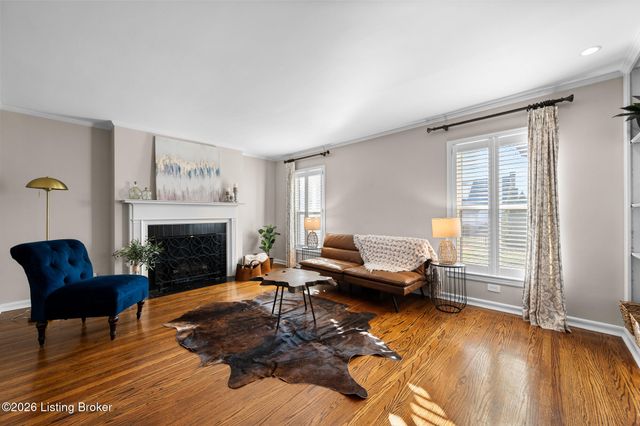 214 Brunswick Rd, Louisville, KY 40207