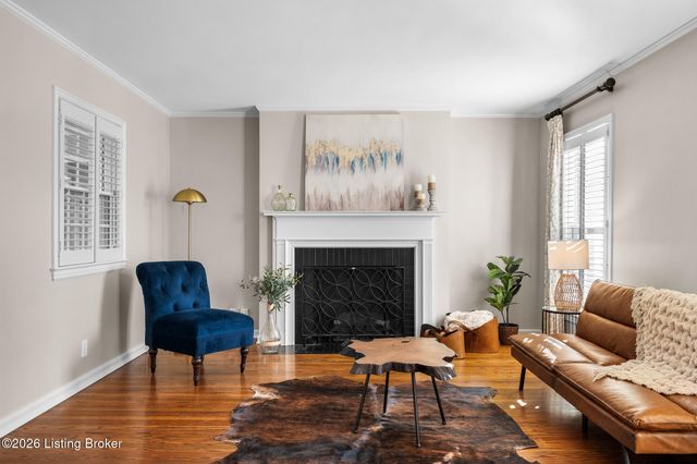 214 Brunswick Rd, Louisville, KY 40207