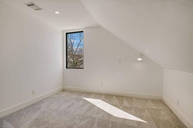 1620 W 10th ST, Austin, TX 78703