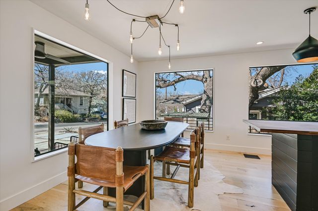 1620 W 10th ST, Austin, TX 78703