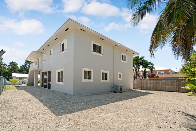 81 Marina Avenue, Key Largo, FL 33037