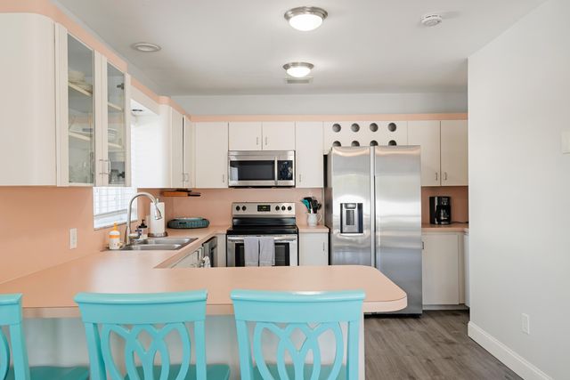 81 Marina Avenue, Key Largo, FL 33037