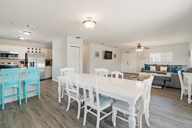 81 Marina Avenue, Key Largo, FL 33037