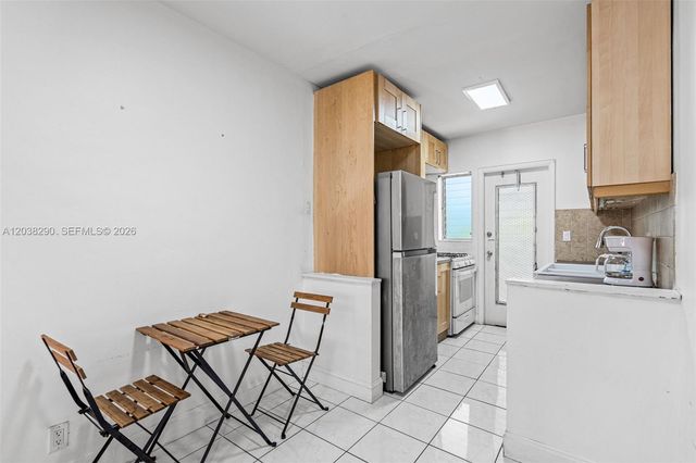 7840 Harding Ave 3, Miami Beach, FL 33141