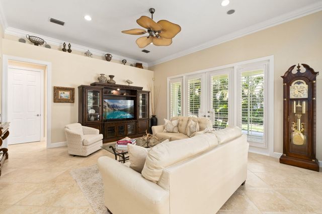 4 Castle Hill Way, Stuart, FL 34996