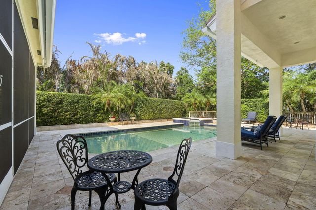 4 Castle Hill Way, Stuart, FL 34996