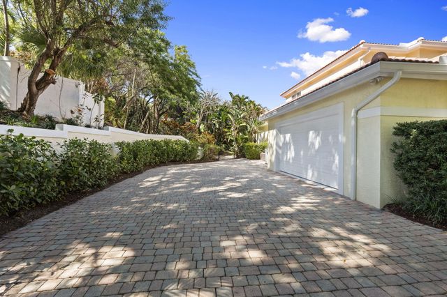 4 Castle Hill Way, Stuart, FL 34996