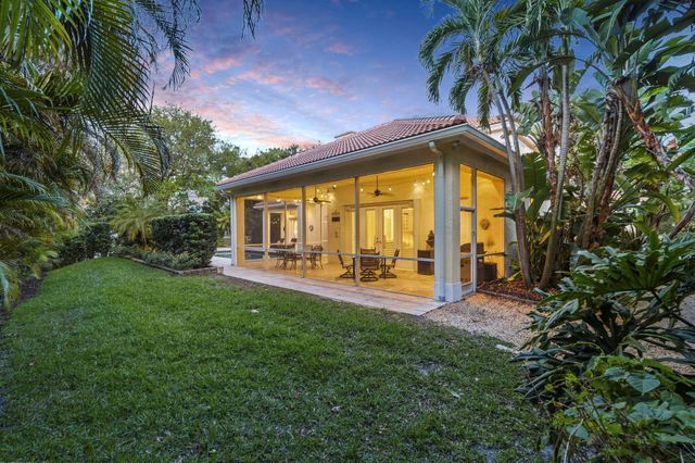 4 Castle Hill Way, Stuart, FL 34996