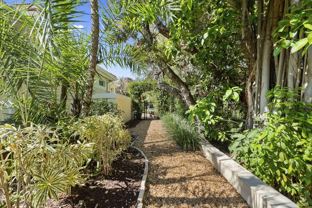 4 Castle Hill Way, Stuart, FL 34996