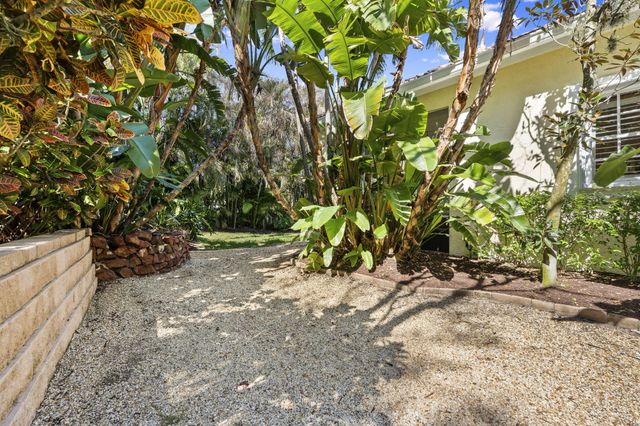 4 Castle Hill Way, Stuart, FL 34996