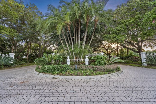 4 Castle Hill Way, Stuart, FL 34996