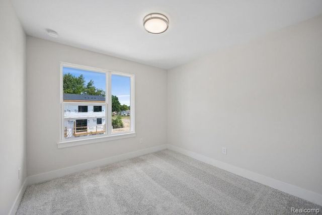 1036 Pine Tree Lane, Troy, MI 48085