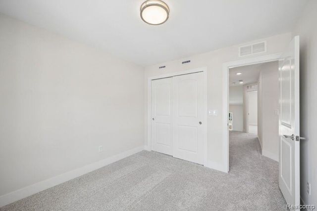 1036 Pine Tree Lane, Troy, MI 48085