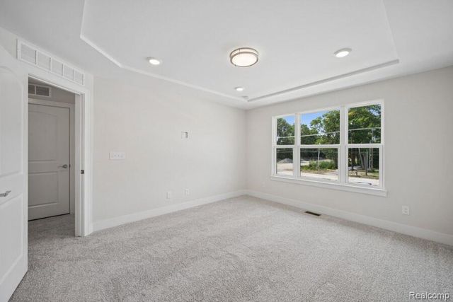 1036 Pine Tree Lane, Troy, MI 48085