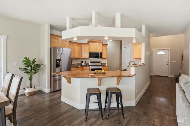 5356 N Schumann Ave, Meridian, ID 83646