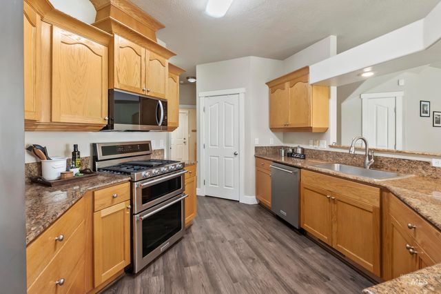 5356 N Schumann Ave, Meridian, ID 83646