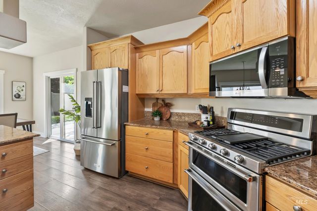 5356 N Schumann Ave, Meridian, ID 83646