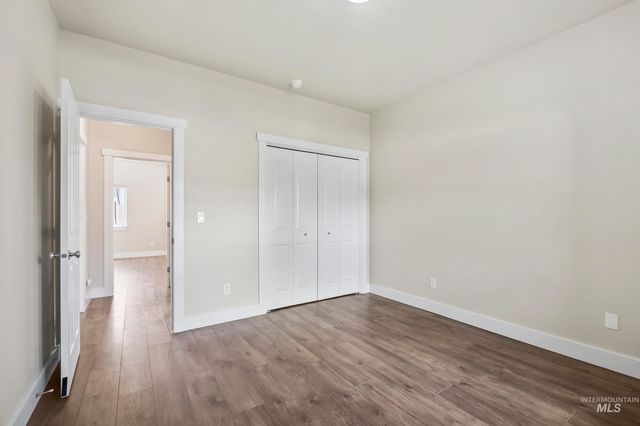 5356 N Schumann Ave, Meridian, ID 83646