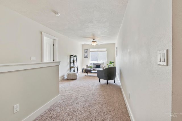5356 N Schumann Ave, Meridian, ID 83646