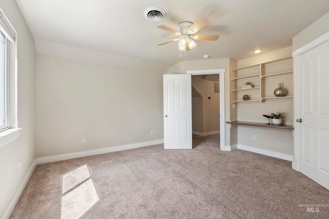 5356 N Schumann Ave, Meridian, ID 83646