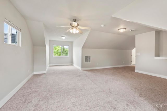 5356 N Schumann Ave, Meridian, ID 83646