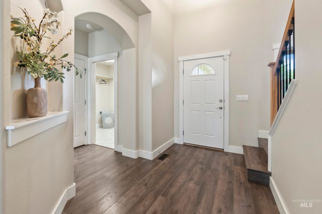 5356 N Schumann Ave, Meridian, ID 83646