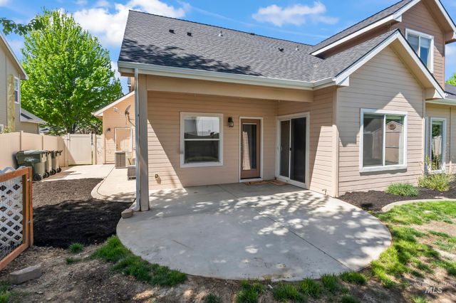 5356 N Schumann Ave, Meridian, ID 83646