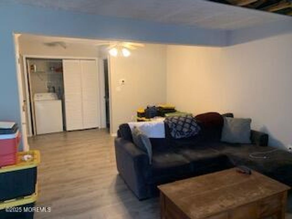 32 Dover Court, Tinton Falls, NJ 07712