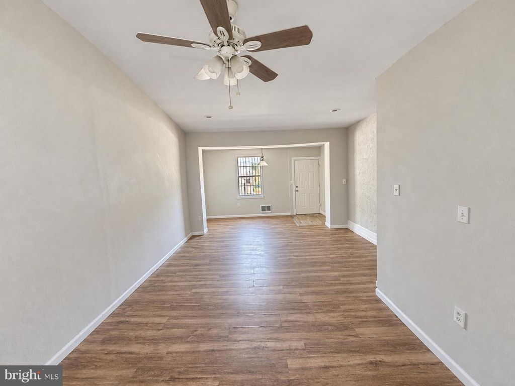 1946 S SALFORD ST, PHILADELPHIA, PA 19143 — photo 3