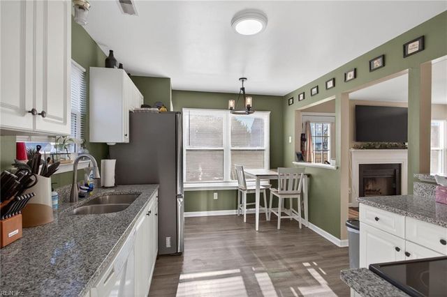 111 Boeing AVE, Hampton, VA 23669