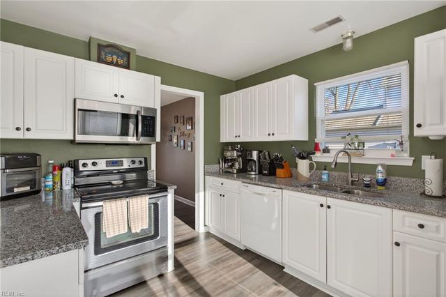 111 Boeing AVE, Hampton, VA 23669