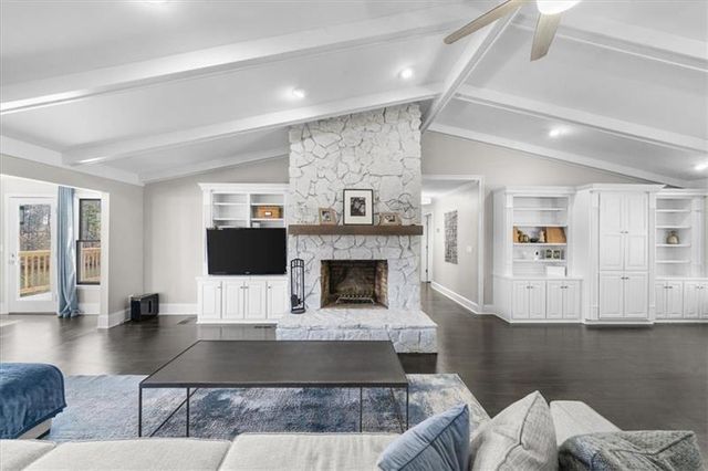 6313 Shoreland Circle, Buford, GA 30518