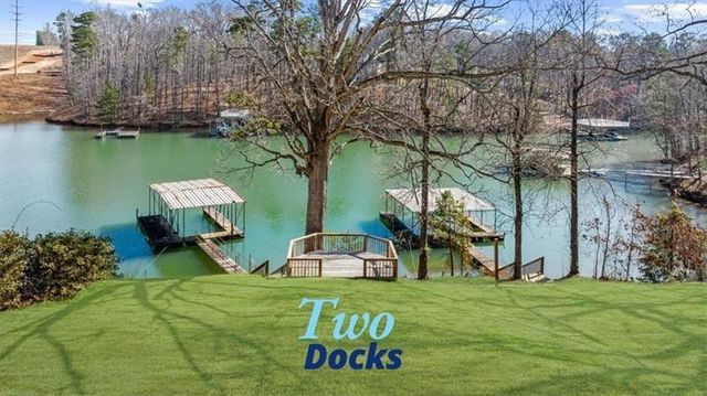 6313 Shoreland Circle, Buford, GA 30518