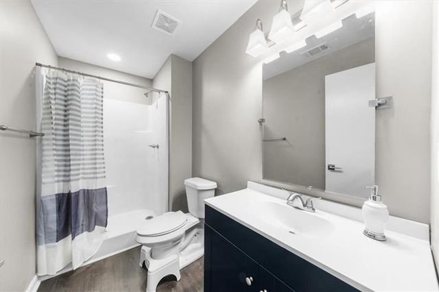 6313 Shoreland Circle, Buford, GA 30518
