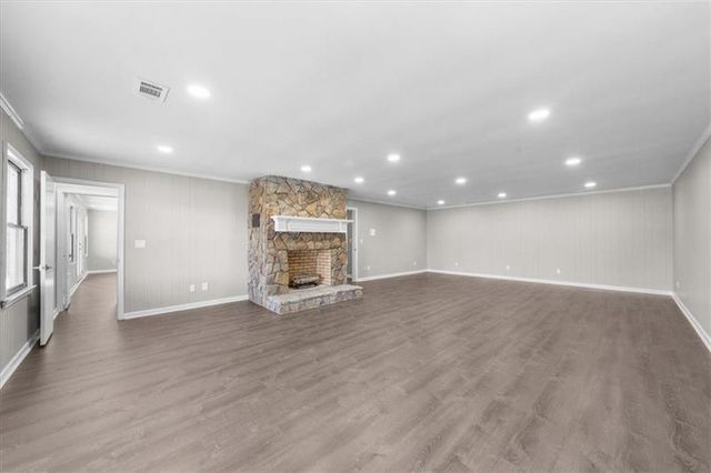 6313 Shoreland Circle, Buford, GA 30518