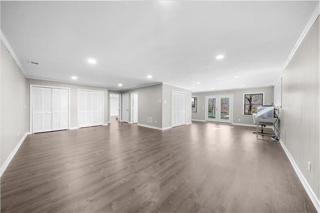6313 Shoreland Circle, Buford, GA 30518