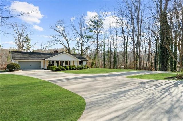 6313 Shoreland Circle, Buford, GA 30518