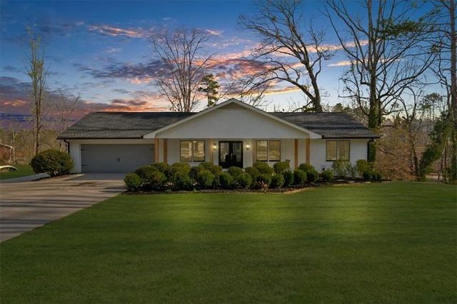 6313 Shoreland Circle, Buford, GA 30518