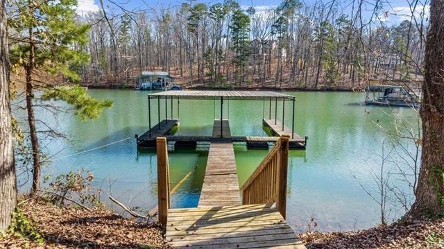 6313 Shoreland Circle, Buford, GA 30518